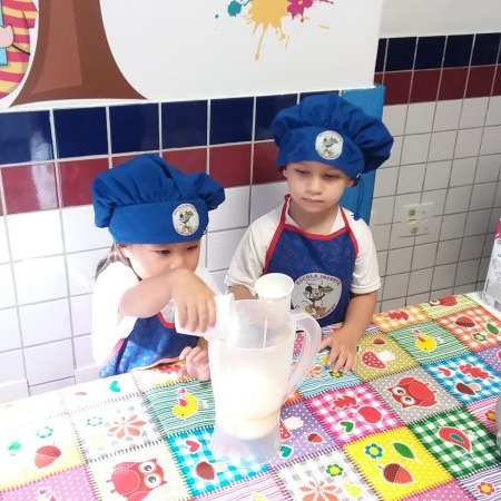 Aulas de culinária na escola infantil Clube do Mickey em Perdizes
