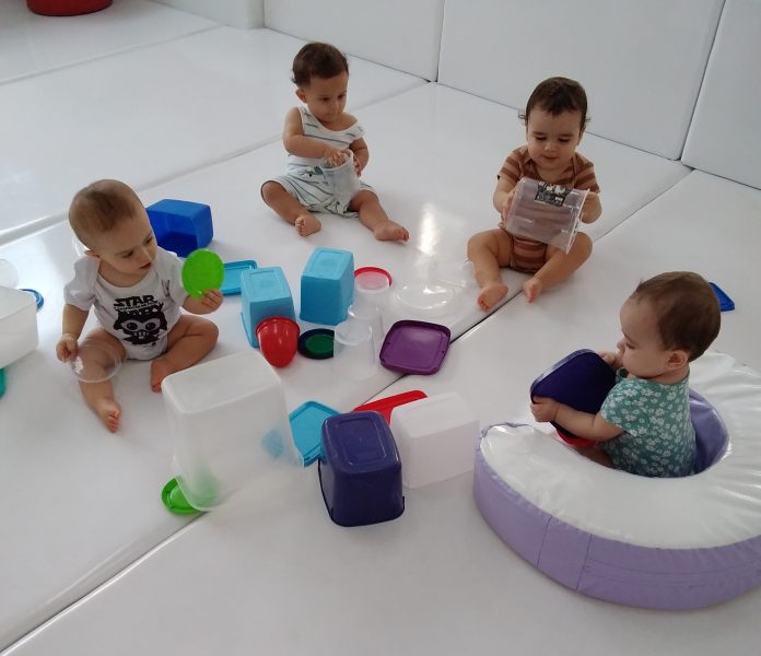 Berçário da escola infantil em Perdizes — crianças de 4 meses a 2 anos